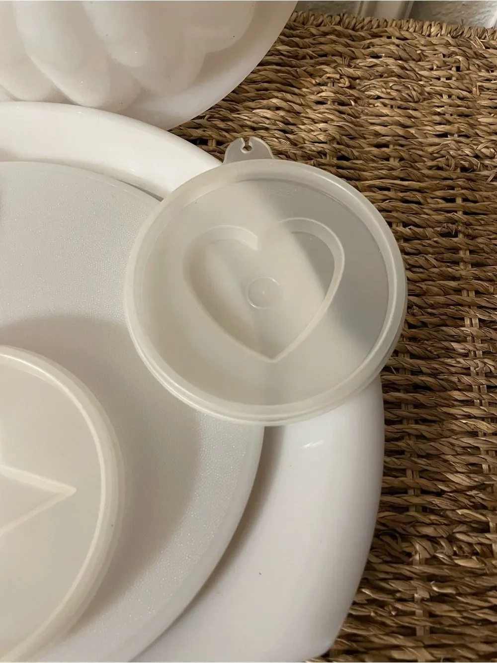 Vintage White Tupperware Jello Mold with 4 Lids Heart Star Christmas Tree Flower